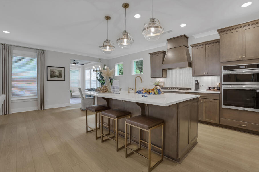 Bright and Airy Kitchen