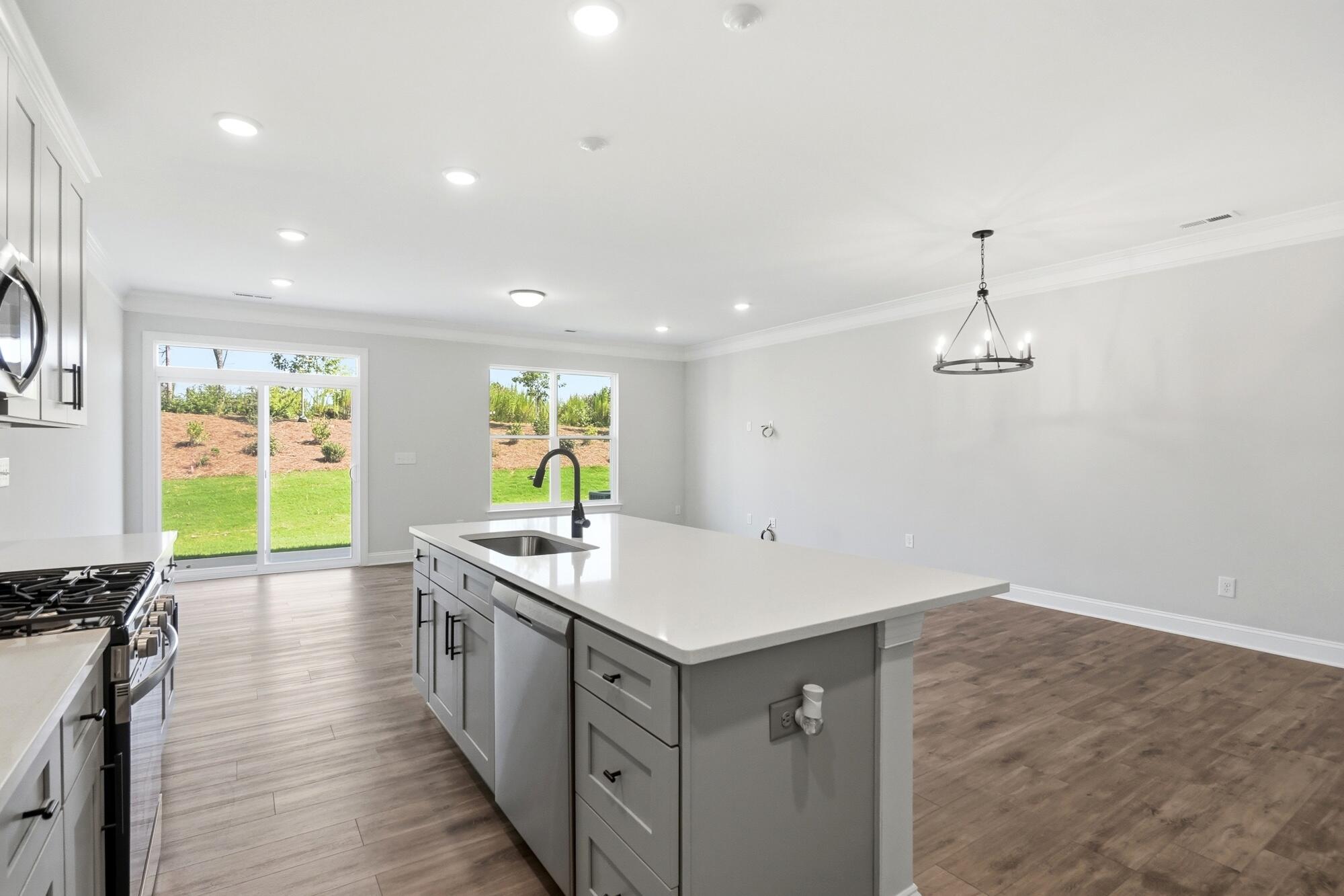Beautiful Kitchen & Dining