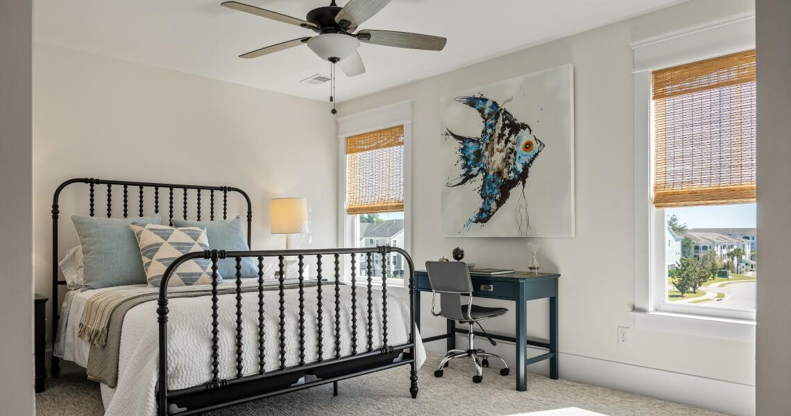 Secondary bedroom