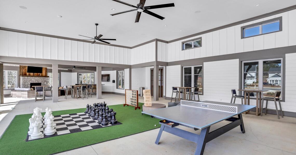 Twin Lakes Clubhouse