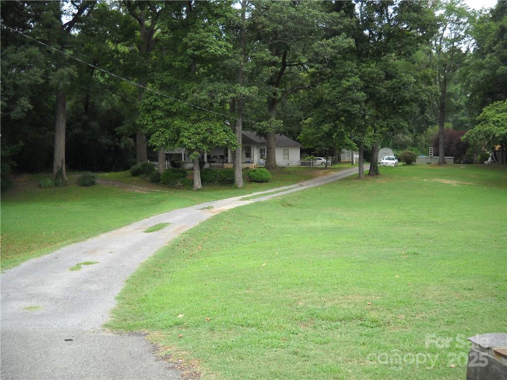 9003 Beatties Ford Road, Huntersville, NC