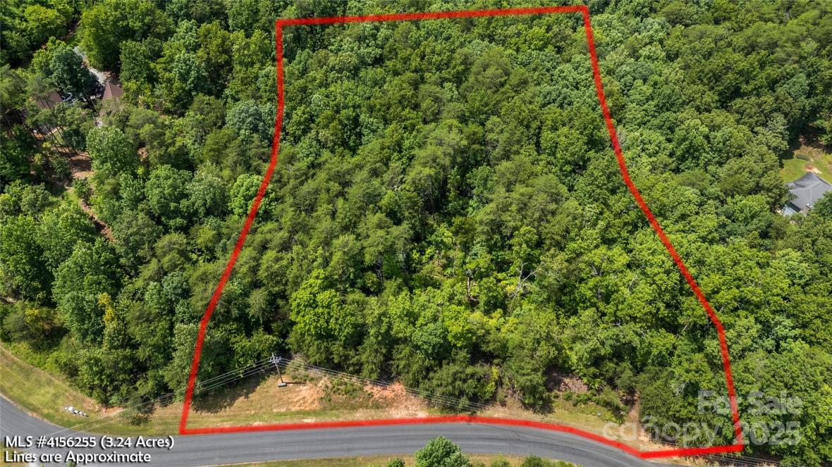 000 Lake Adger Parkway, Mill Spring, NC