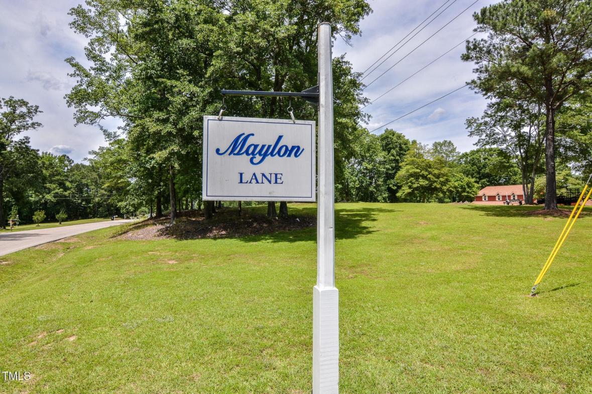 207 Maylon Lane, Clayton, NC