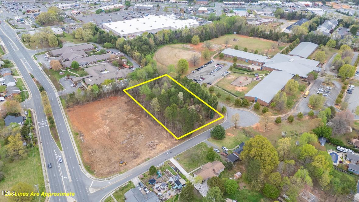 000 Cardwell Drive, Burlington, NC