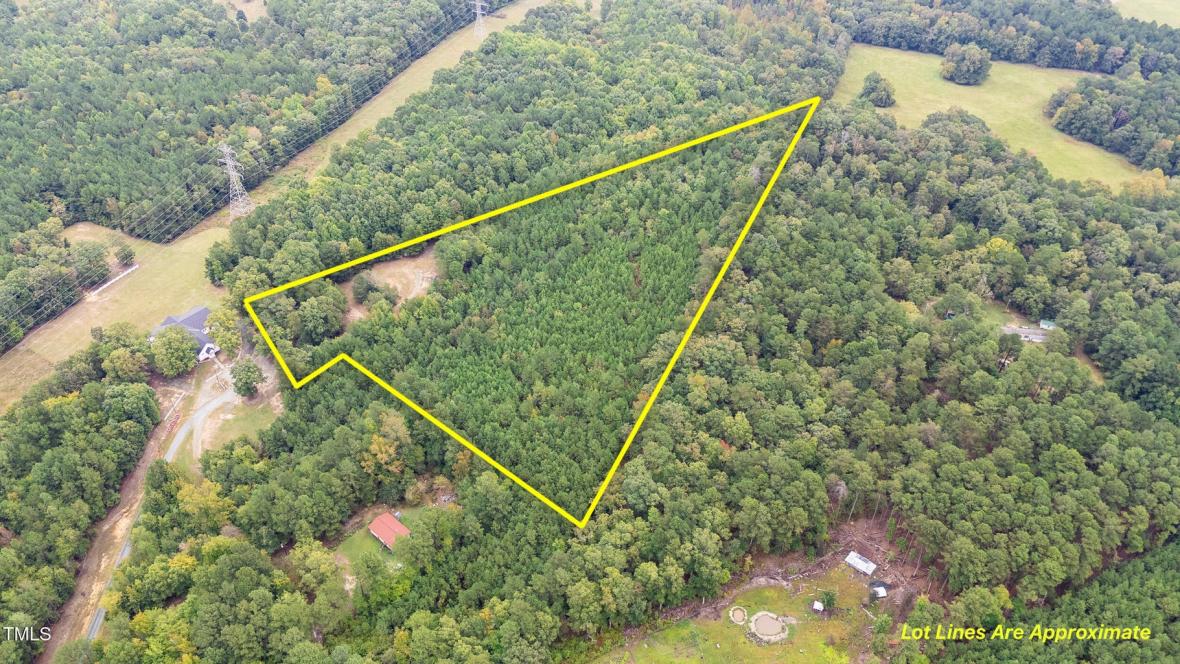 4706 H S Nc 87 Highway, Graham, NC