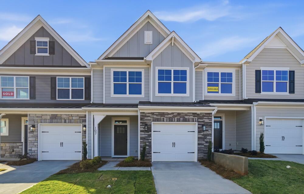 The Ashland 038 front exterior at the Blythe Mill Townhomes