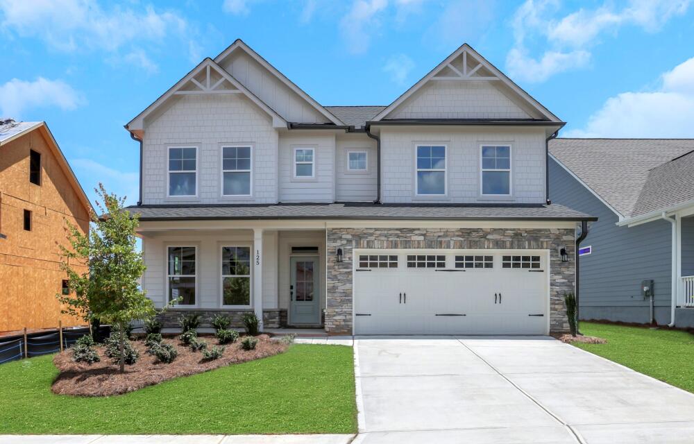 The Davidson 895 front exterior at the Twin Lakes